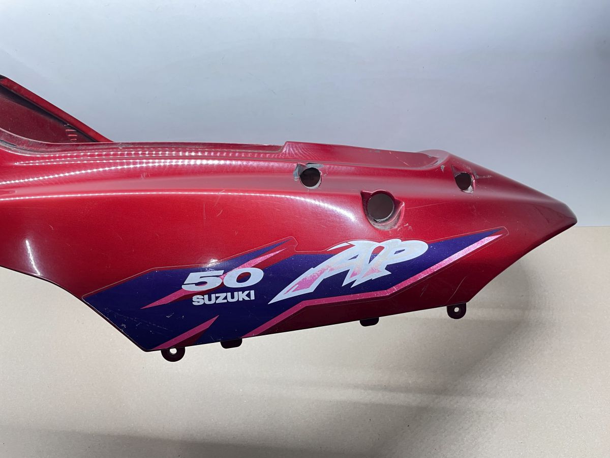 Suzuki AP 50 - Heckverkleidung Seitenteil Abdeckung fairing (62-4)