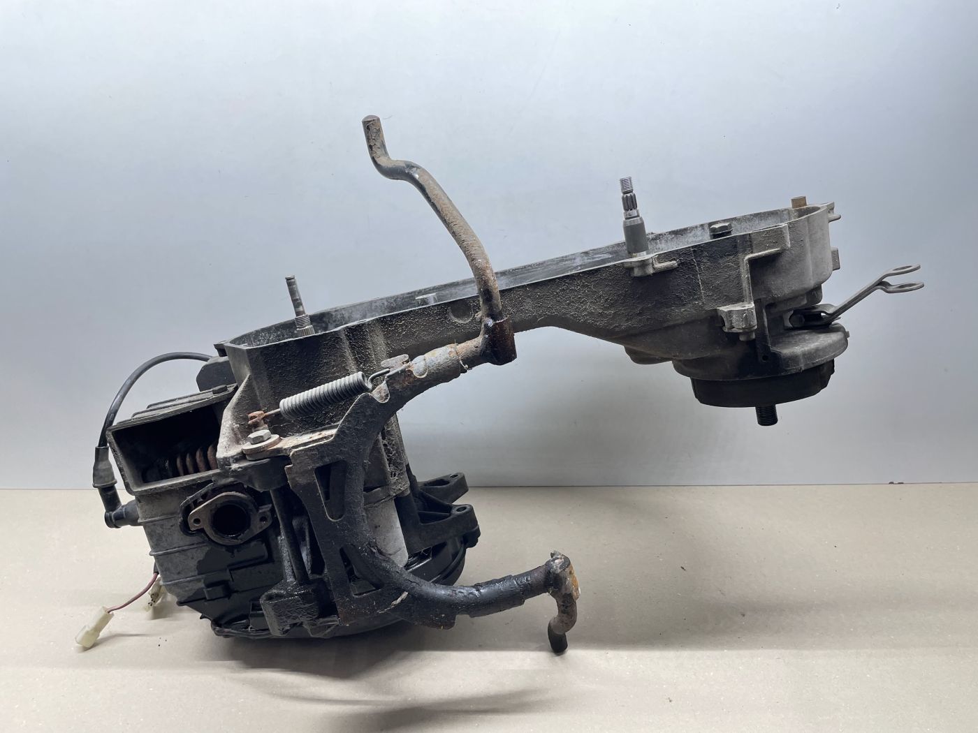 Atala Byte RT10 - Motorblock Zylinder Getriebe Kurbelwelle  (102-17)