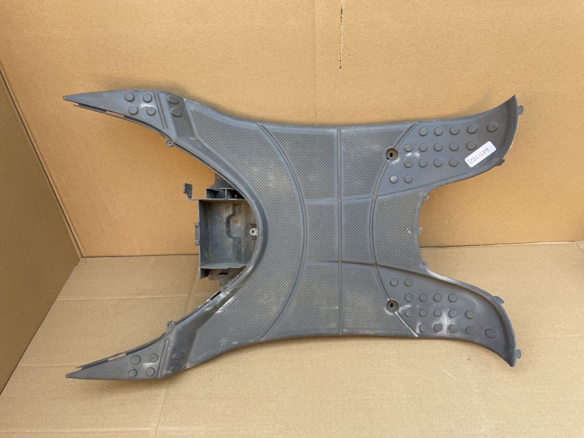 Daelim TAPO GZ-50G Trittbrett Fußablage Abdeckung fairing Verkleidung (102-V-RO)