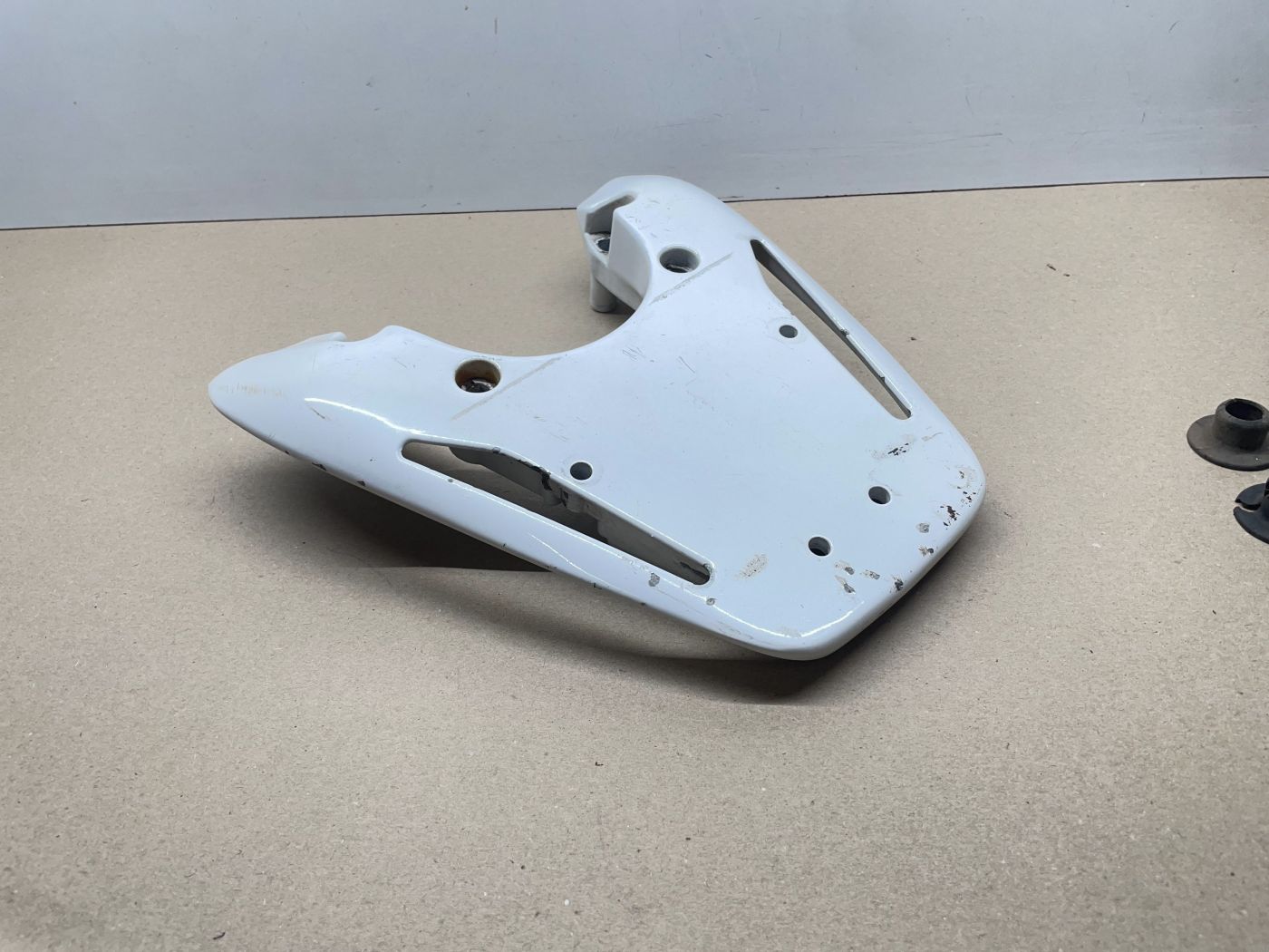 Longjia LJ125T-A Raptor - original Gepäckträger Topcase Koffer Halterung  (109-2)