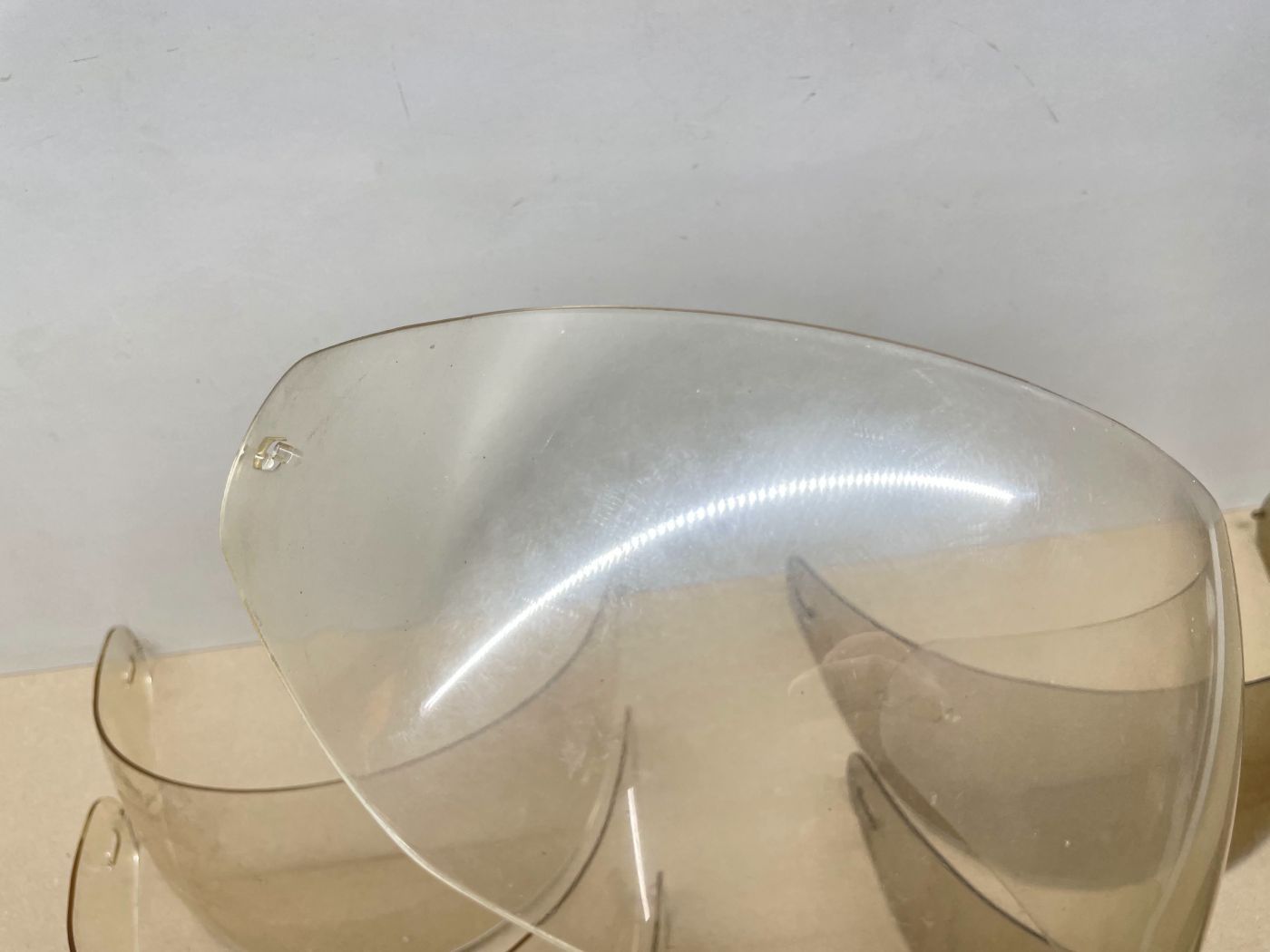 7x Nolan Helmvisier Klar / Getönt Schutzvisier Helm NOS Mofa Moped Roller (106)