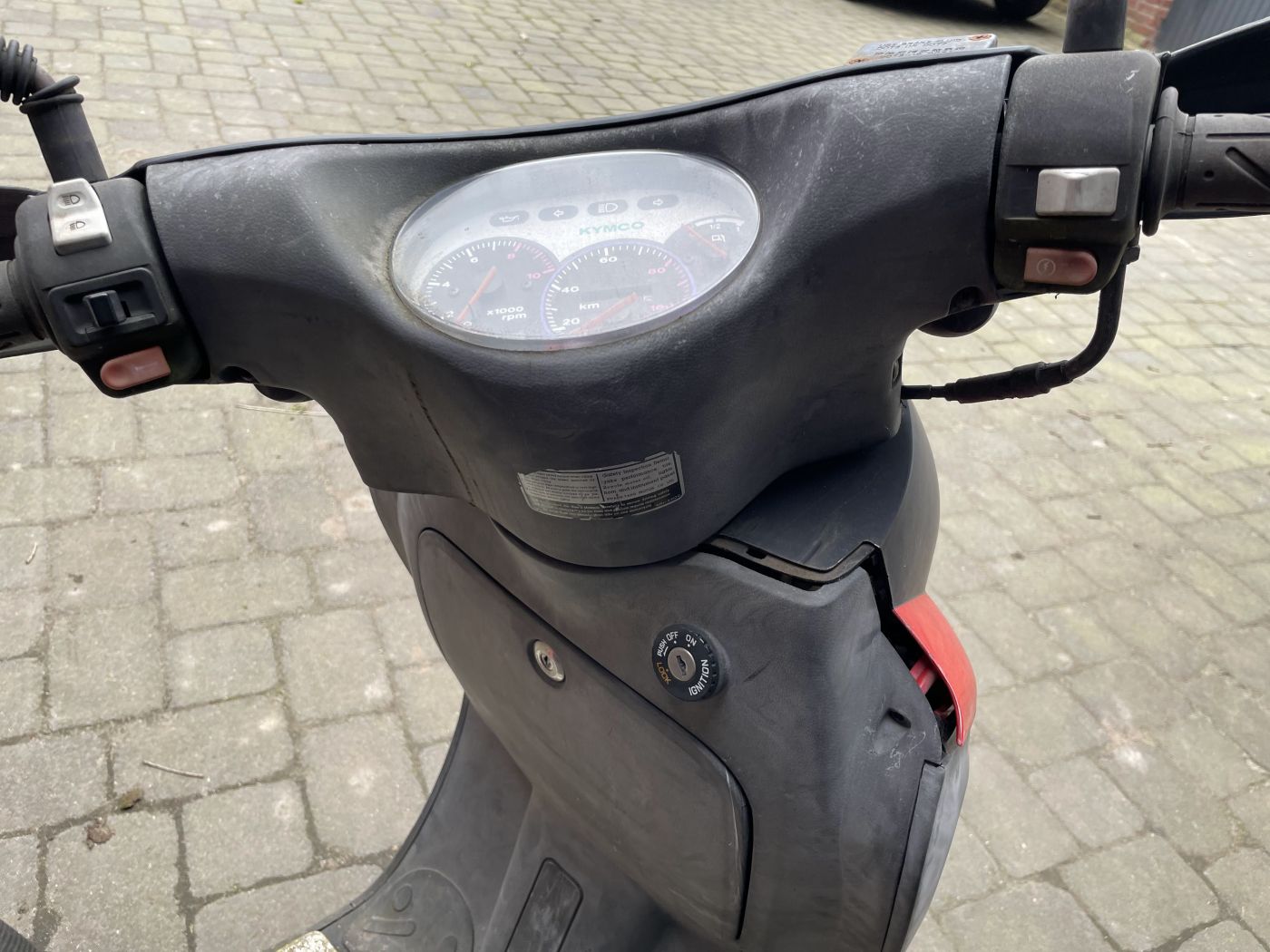 Kymco Cobra Cross -  Tachoverkleidung Lenker Abdeckung fairing  (114)