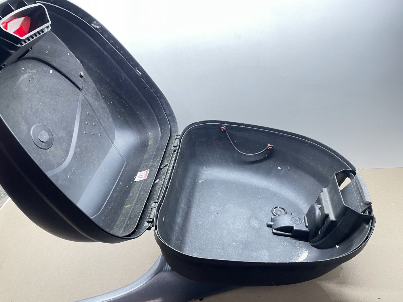 Jonway YY125T Rallox Ranger - ori. Gepäckträger + Topcase Koffer Halterung (116)