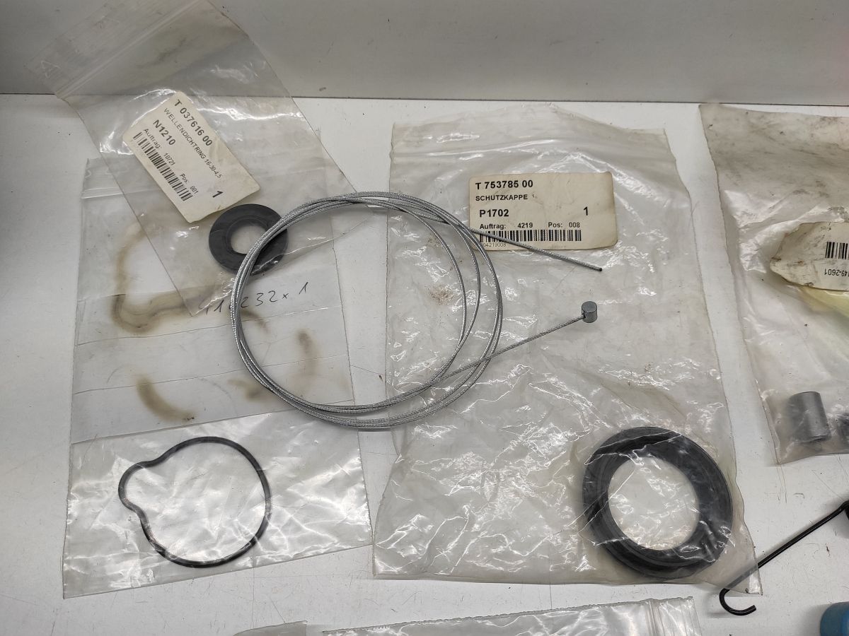 Piaggio Vespa Peugeot Schloss Tachowelle Bremshebel E-Start Hebel Vario Feder
