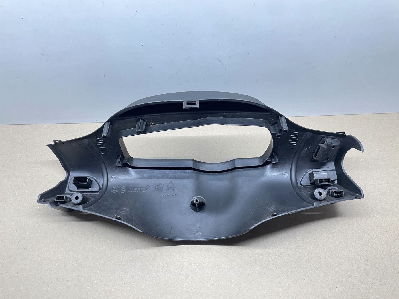 Gilera Runner SP 50 - Tachoverkleidung Abdeckung fairing Lenker (109-4)