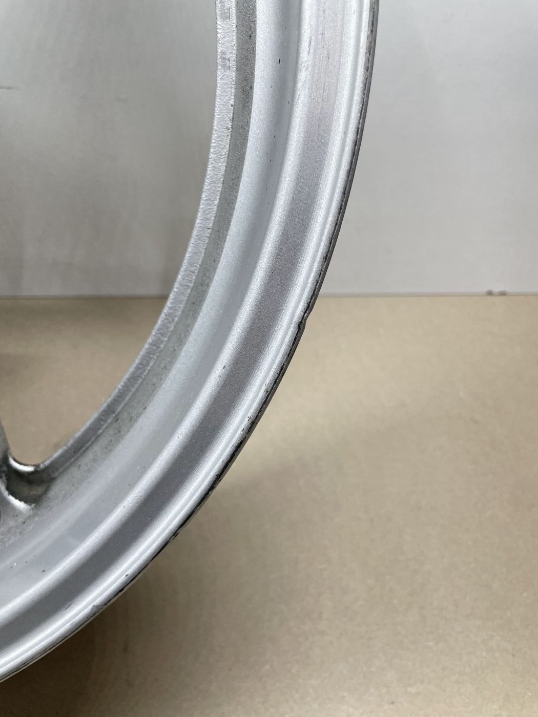 Honda CBR 1000F - Hinterrad Reifen Felge hinten wheel  (118-F)