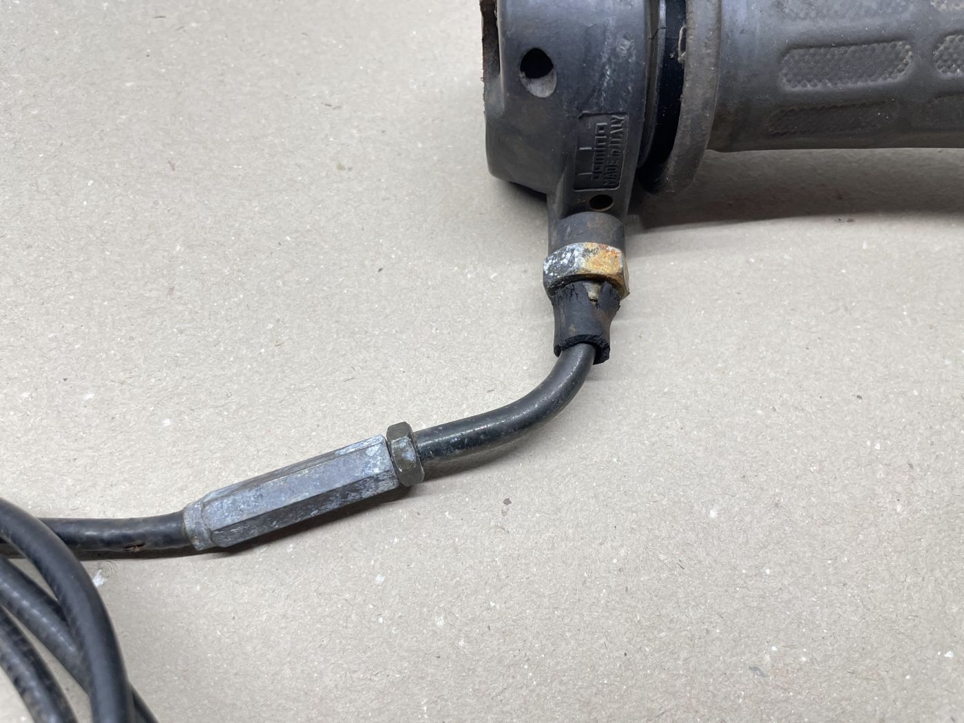 Aprilia Gulliver 50 - original Domino Gasgriff Gaszug (102-10)