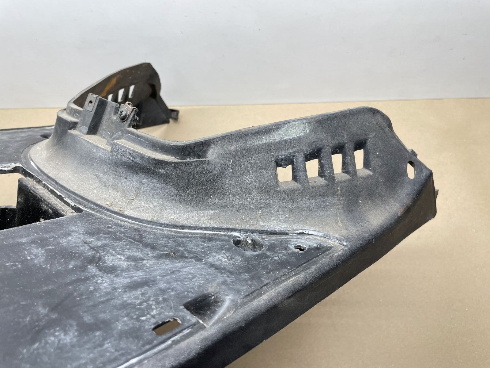 Pegasus SKY 125 - Trittbrett Fußablage Verkleidung Abdeckung fairing (37-3)