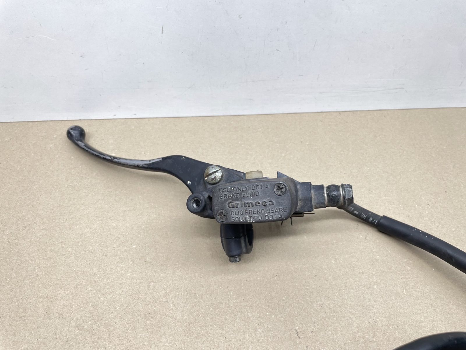 Honda X8R - Bremse hinten Bremszange Bremsleitung rear brake (119)