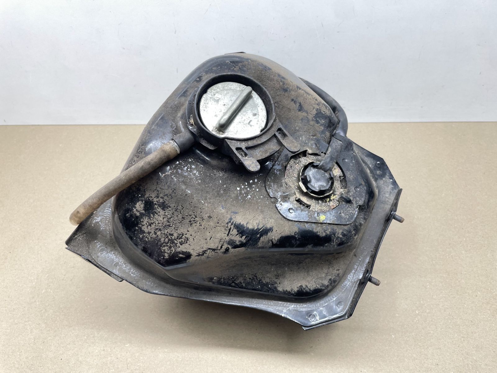 Honda X8R  - Benzintank Kraftstofftank Benzinstandgeber petrol tank Tankdeckel (119)