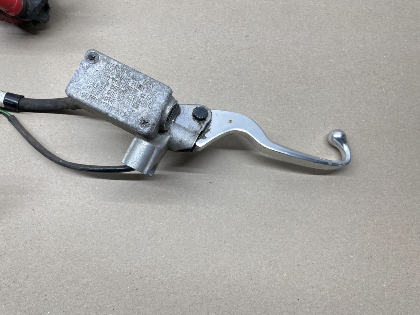 Kymco Vitality 2T - Bremse vorne Bremshebel Bremspumpe Bremszange brake (108)