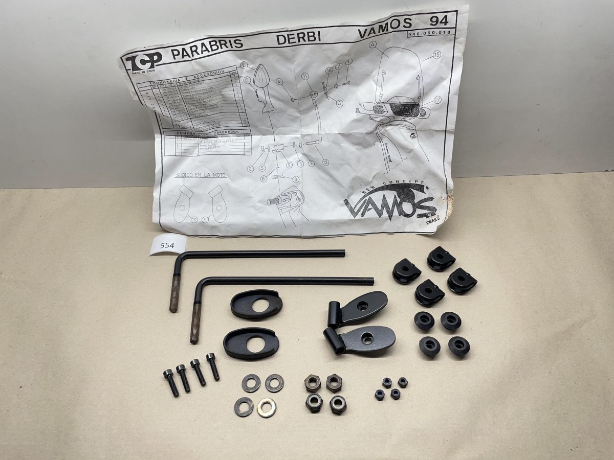 Derbi Vamos - Halterung Windschild NEU Windschutzscheibe Halter  (102-2)