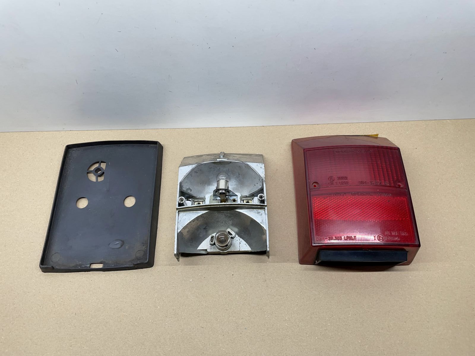 Vespa PK80 S Automatica - original Rücklicht + Dichtung Fassung (44)