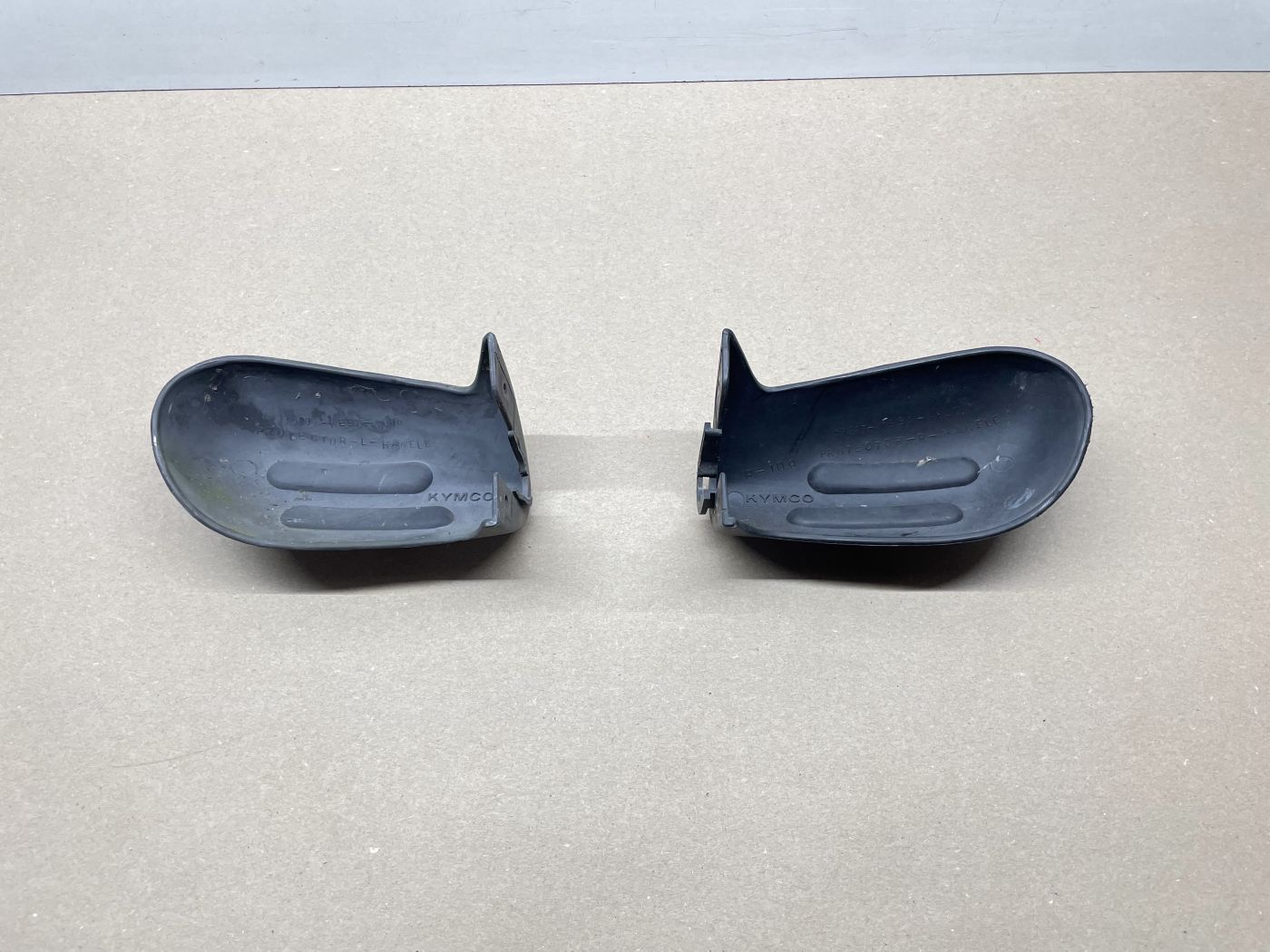 Kymco Cobra Cross - Handprotektor links rechts Verkleidung Abdeckung Lenker (114)