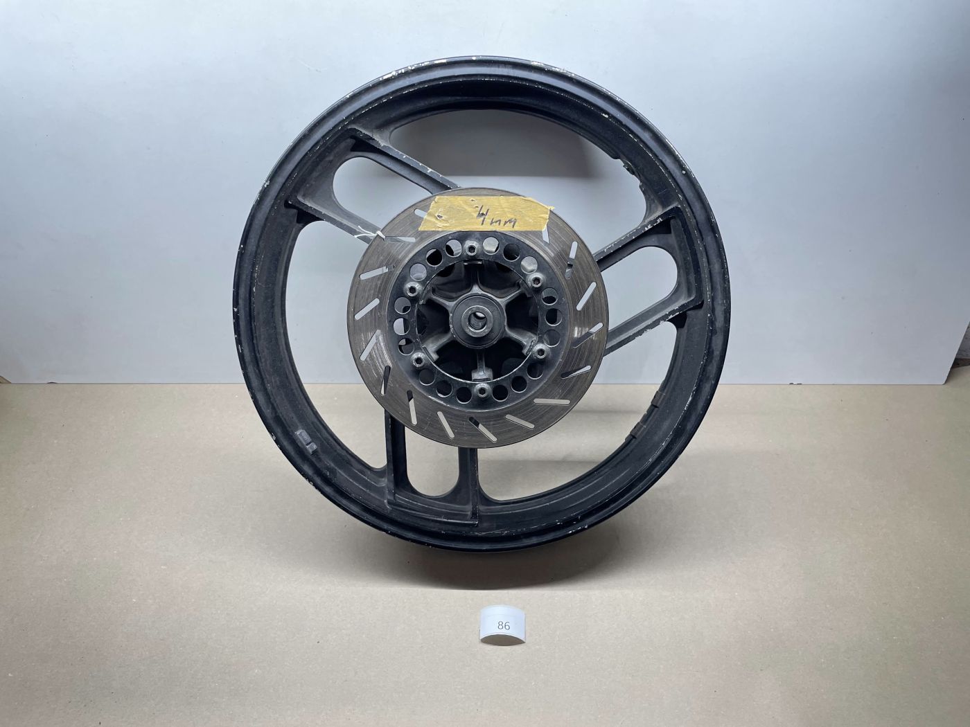 Yamaha FZ 400 FZ 600 - Felge hinten 18 X 2.75 R-37 Hinterrad Reifen Felge (118-V)