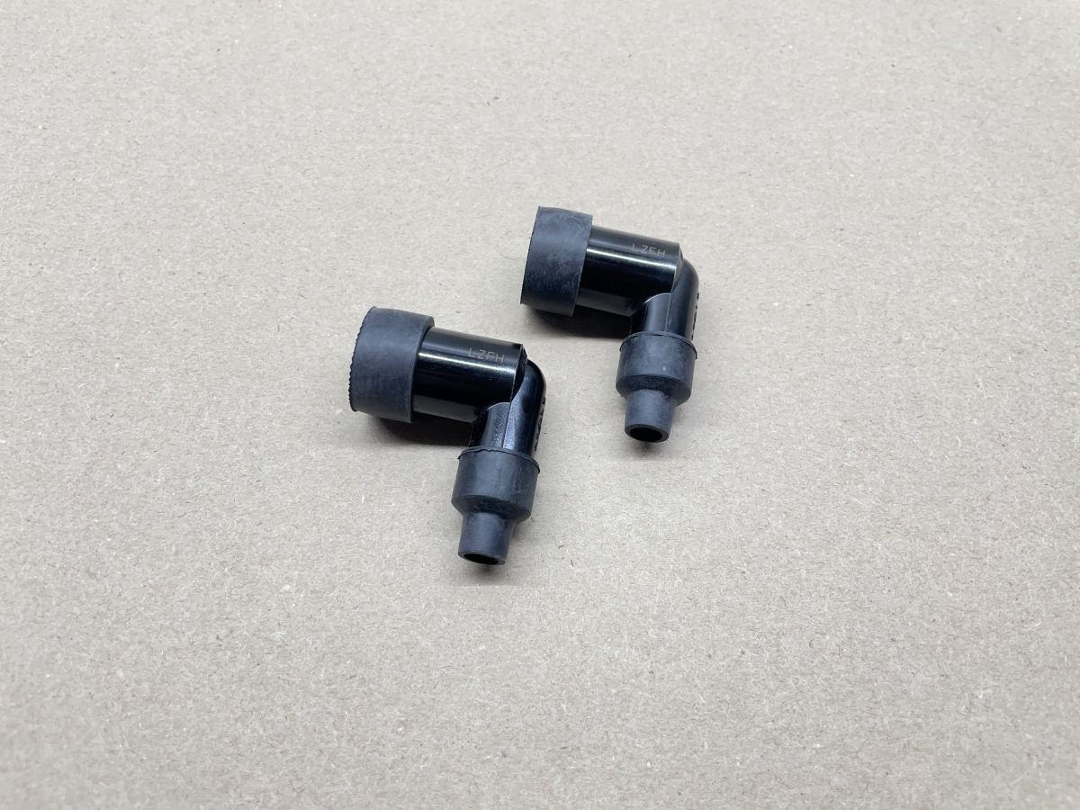 2x Zündkerzenstecker NGK LZFH ohne Widerstand Vespa PX 80 125 150 200 (94-374)