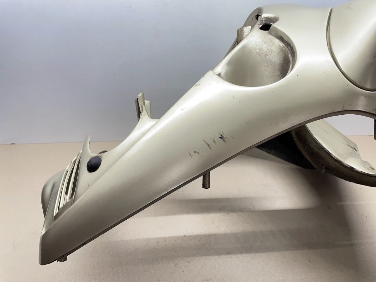 Aprilia Gulliver 50 - Front Verkleidung vorne Abdeckung fairing (76)
