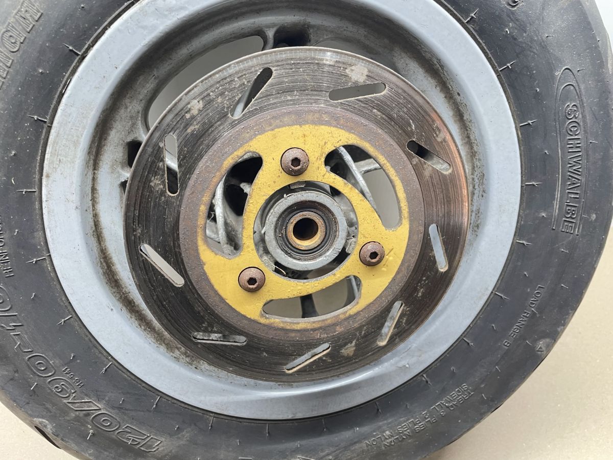 Piaggio TPH 50 - Vorderrad Reifen Felge vorne wheel (58-2)