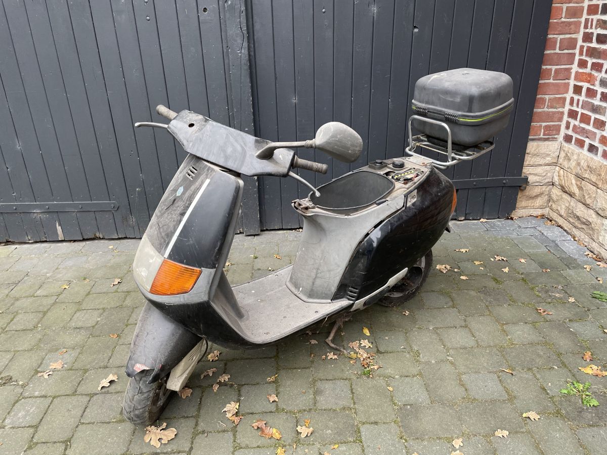 Piaggio Sfera NSL 50  - Lenkerverkleidung Abdeckung fairing (102-8)