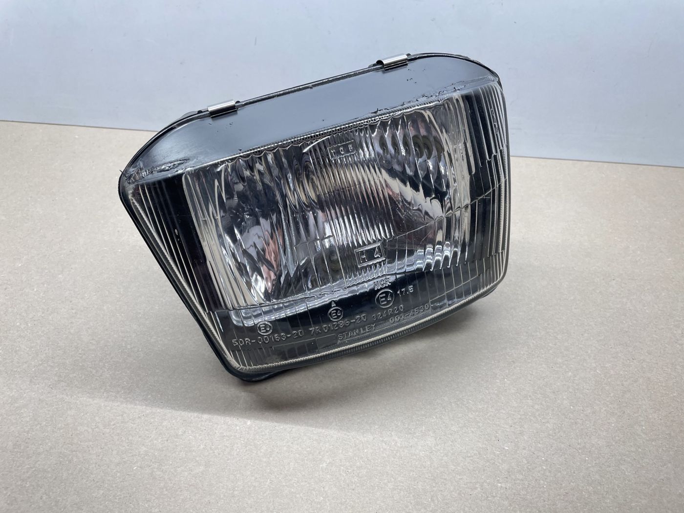 Kawasaki GPZ 500 - Scheinwerfer Licht Lampe vorne headlight (118-1)