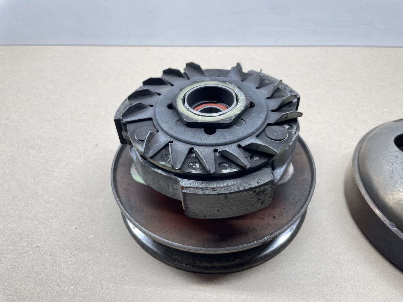 Piaggio Beverly 125 - Kupplung MPC01 komplett Kupplungsglocke Wandler clutch (110)