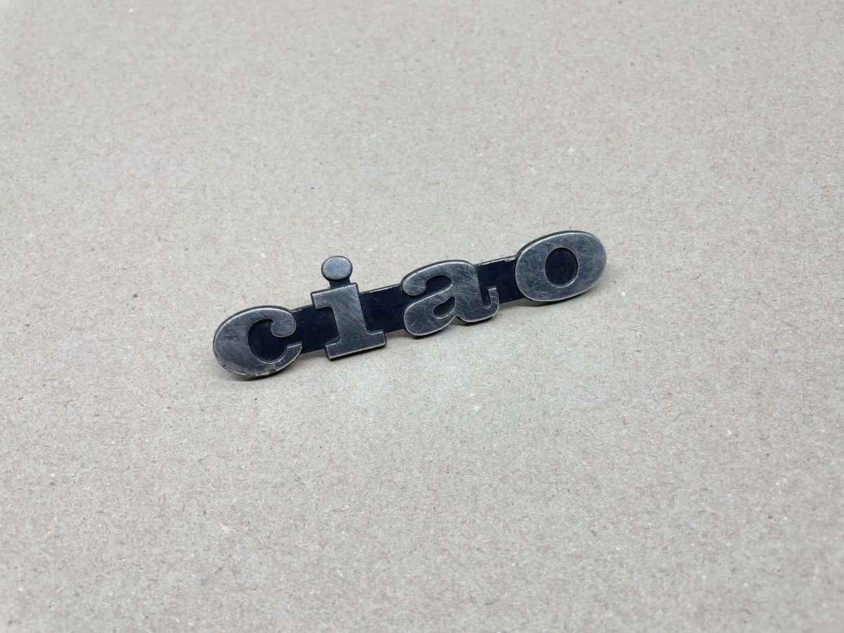 Piaggio Ciao - ORIGINAL Emblem Plakette Schriftzug Seitenteil Verkleidung (P22)