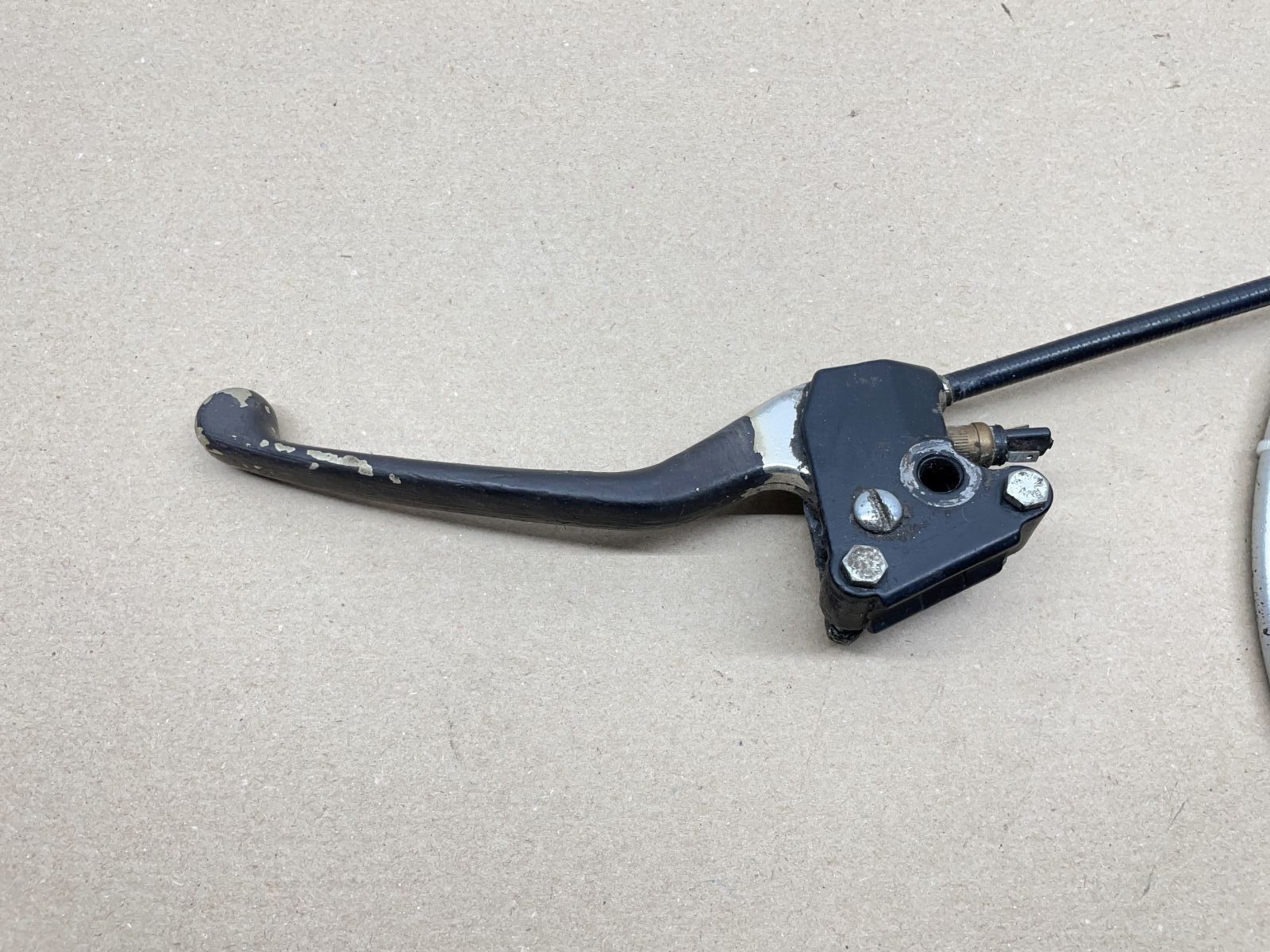 Piaggio Sfera RST 50 - original Bremsarmatur links Bremshebel Bremszug (72-2)
