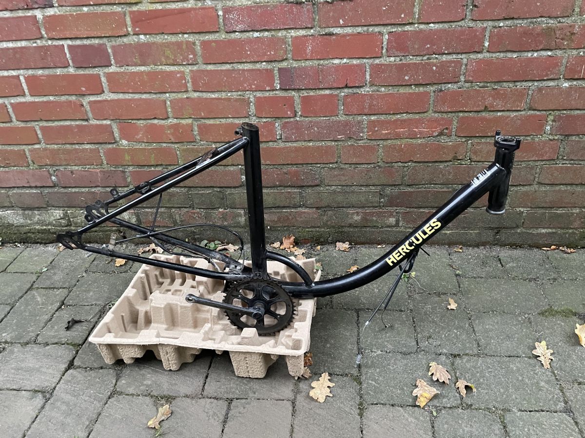 Hercules Saxonette Classic - Fahrzeufrahmen mit original Papiere Rahmen (101)