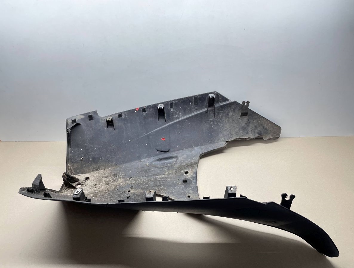 Aprilia SR50 R - Unterboden Verkleidung Abdeckung Spritzschutz (67)