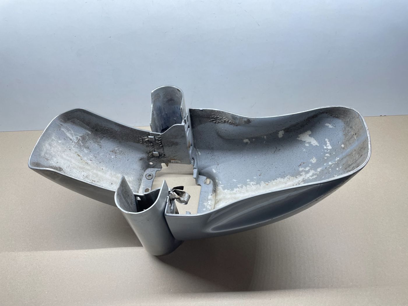 Piaggio Beverly 125 - Kotflügel Spritzschutz Verkleidung vorne Abdeckung fairing (110)