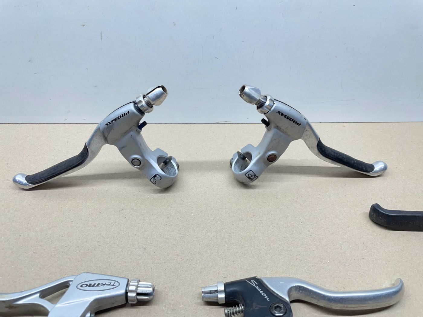 Fahrrad Bremshebel TEKTRO PROMAX Saccon Bremsarm Felgenbremse Bremsbeläge (112G)