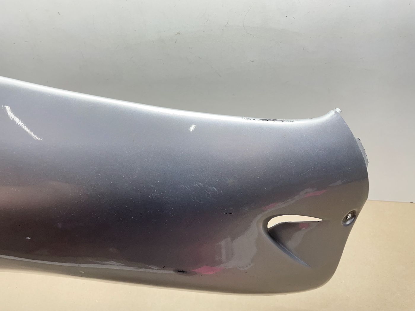 Aprilia Leonardo 125  - Unterboden rechts Verkleidung Abdeckung Spritzschutz (118-V)