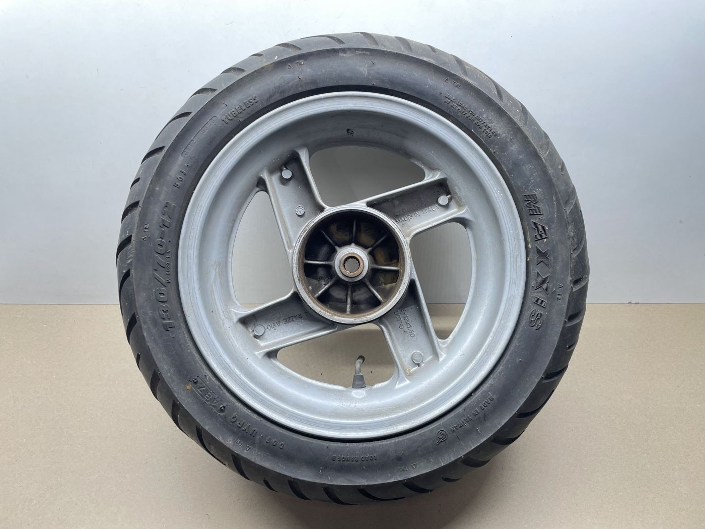 Malaguti F15 - Hinterrad Reifen Felge hinten wheel (109-38)