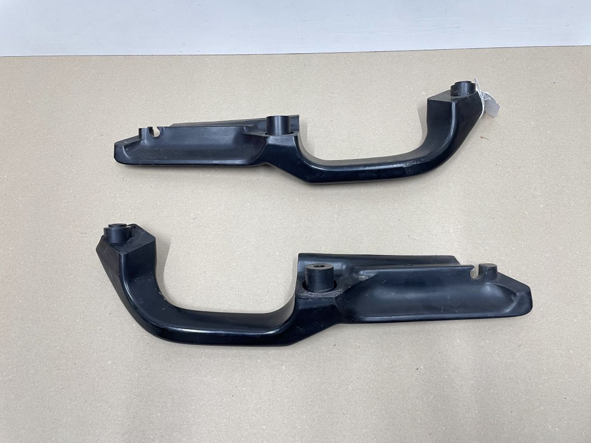Suzuki GSX 1100 F - Soziusgriffe Soziushalter links + rechts Haltegriff (118-6)