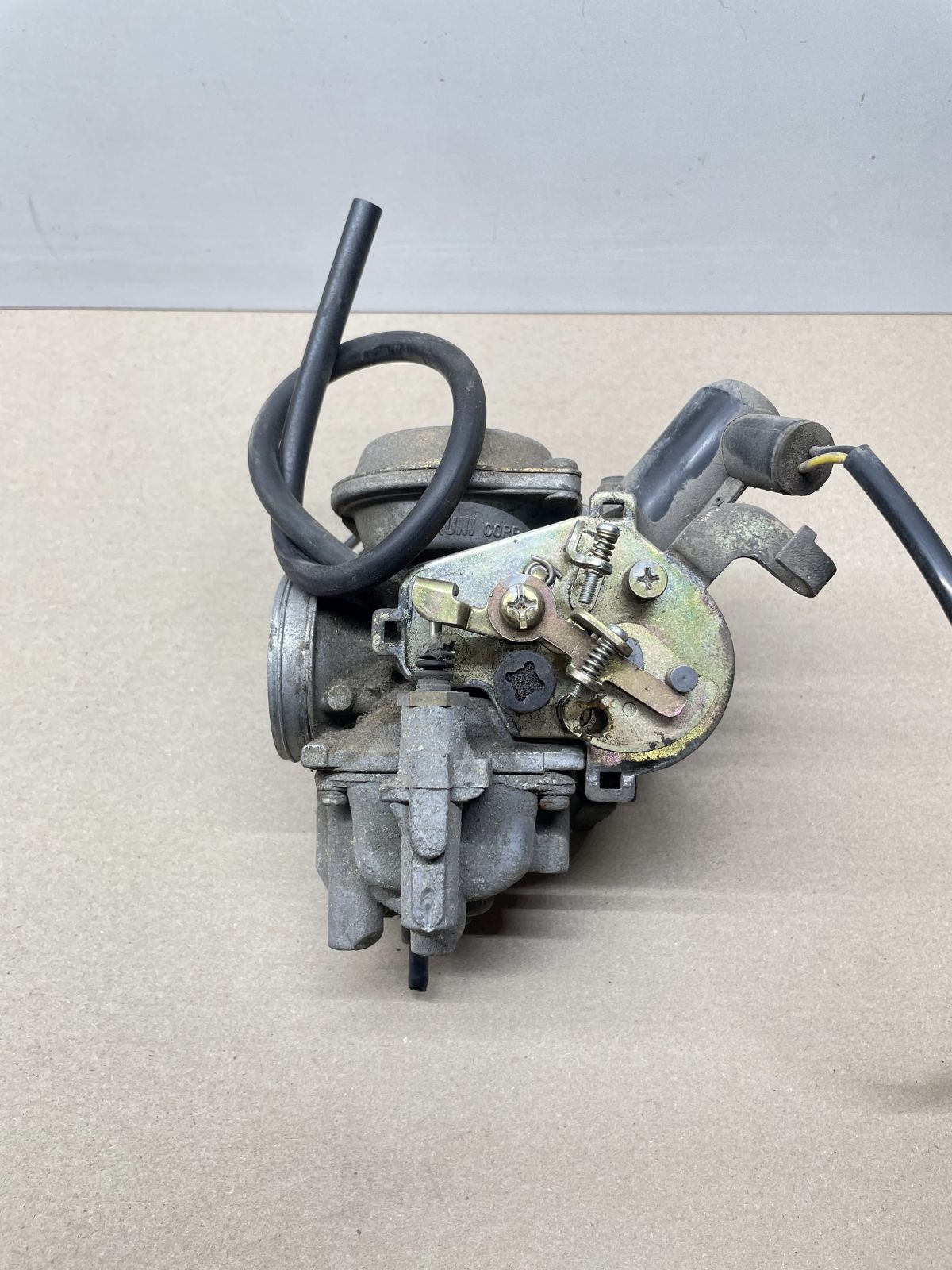 Suzuki AN 125 - ORIGINAL Mikuni Vergaser  (77)