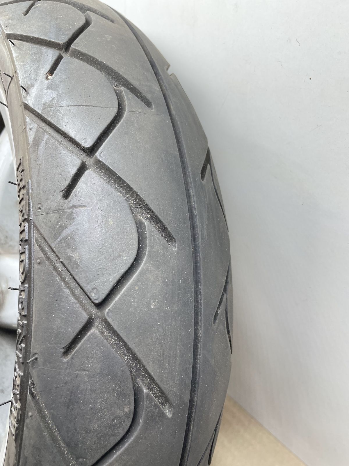 Piaggio X9 250 - Vorderrad Reifen Felge vorne front wheel (75)