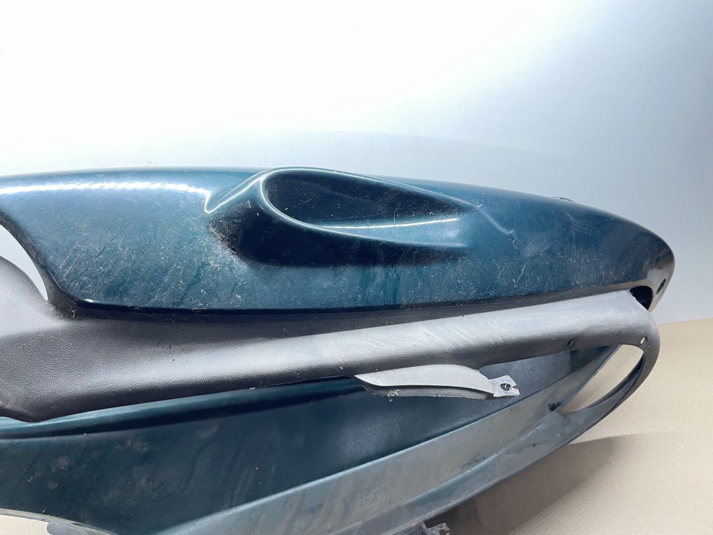 Aprilia Leonardo 125 - Heck Verkleidung Abdeckung Backe fairing (109-1)