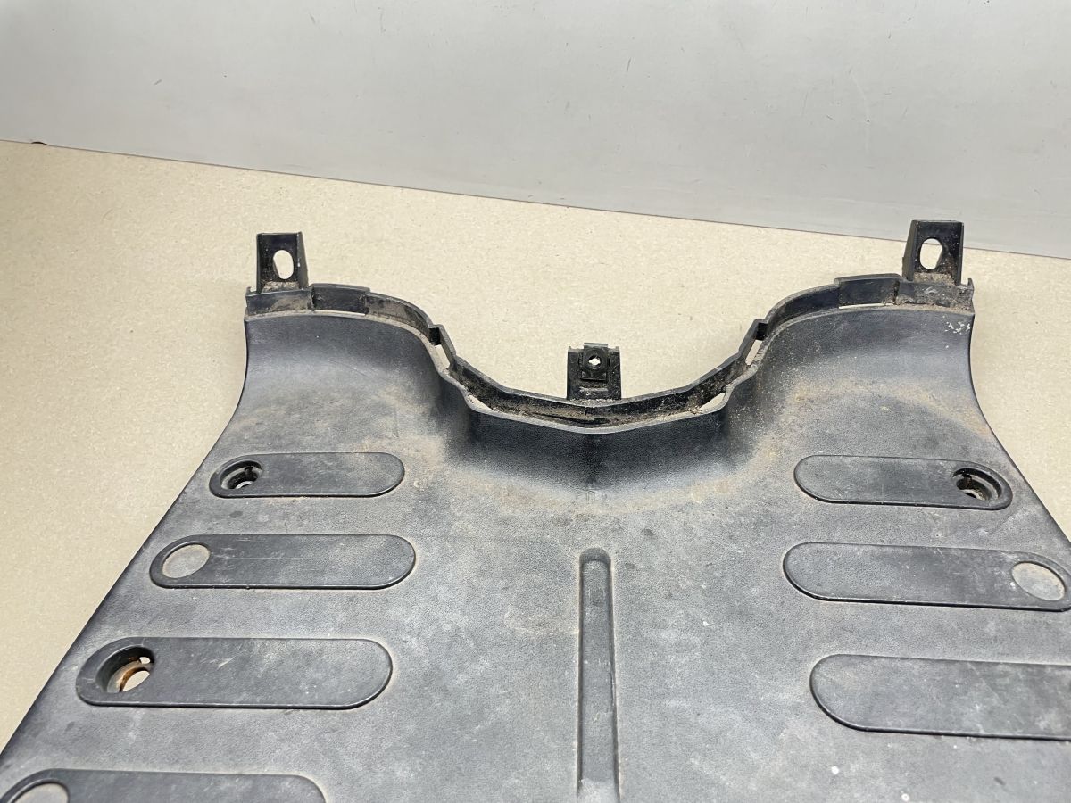 Peugeot New Vivacity 50 2T - Trittbrett Fußablage Abdeckung Verkleidung (90)