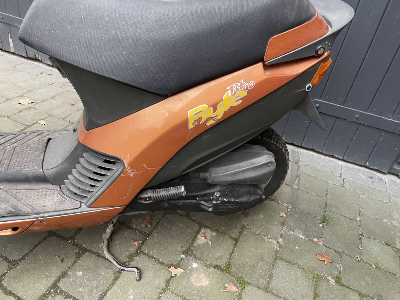 Atala Byte RT10 -  Seitenteil links Verkleidung Abdeckung fairing  (102-17)
