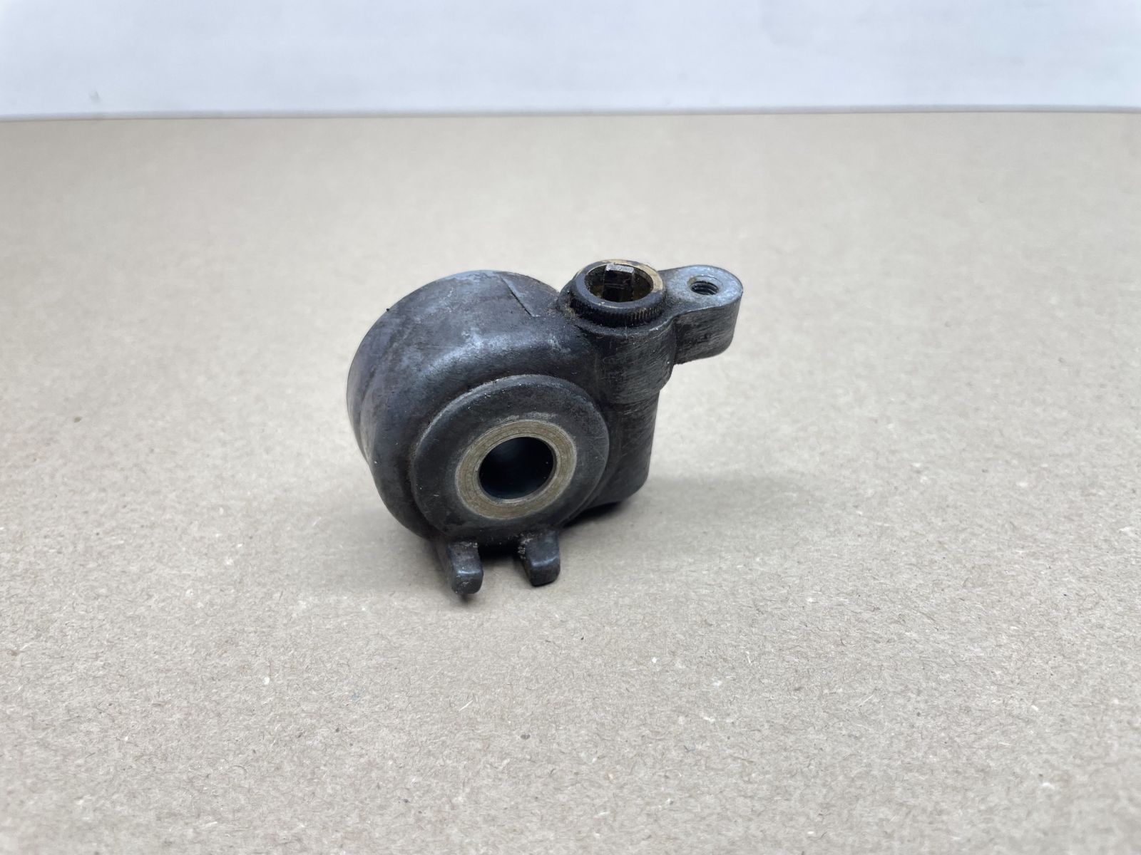 Honda X8R  - original Tachoschnecke Tachoantrieb speedometer drive  (119)