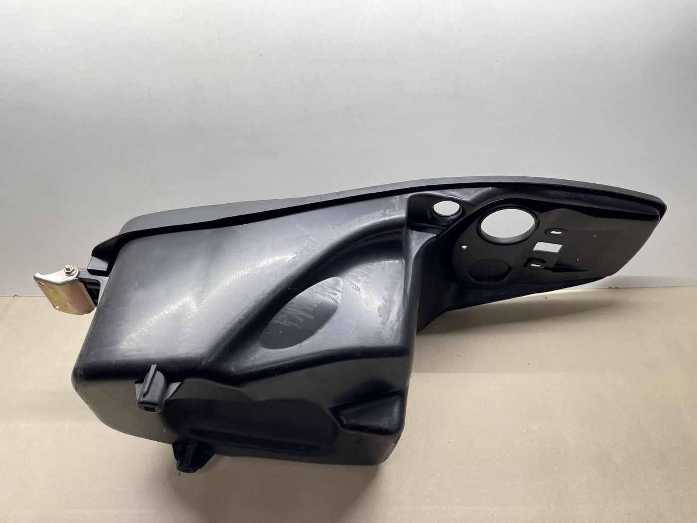 Lifan S-Ray 50  ORIGINAL Helmfach Staufach Verkleidung  (102-12)