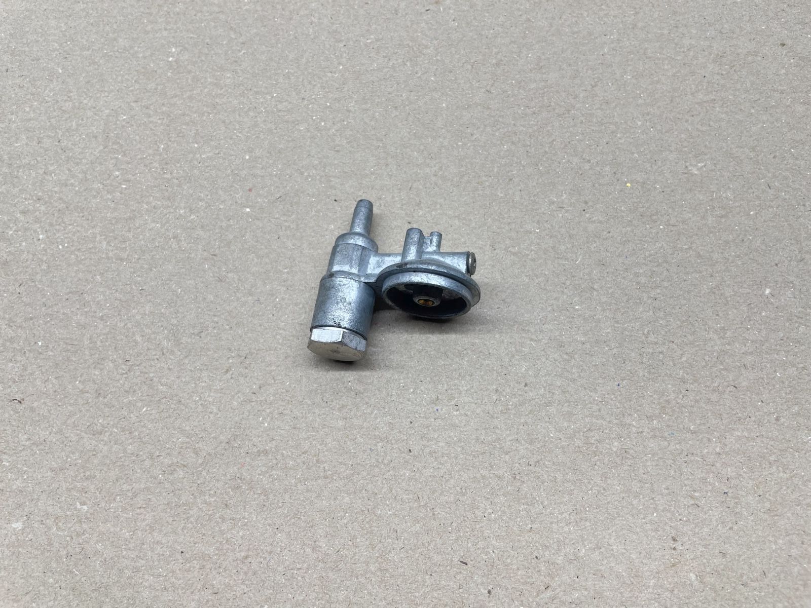GURTNER DECKEL VERGASER NEU - Mobylette Motobecane Peugeot carburetor (39-33)