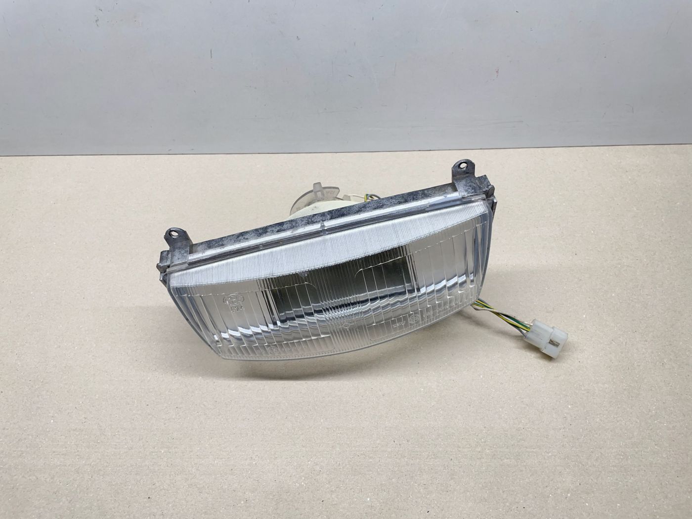 Atala Byte RT10 - orignial CEV Scheinwerfer Licht Lampe vorne  (102-17)
