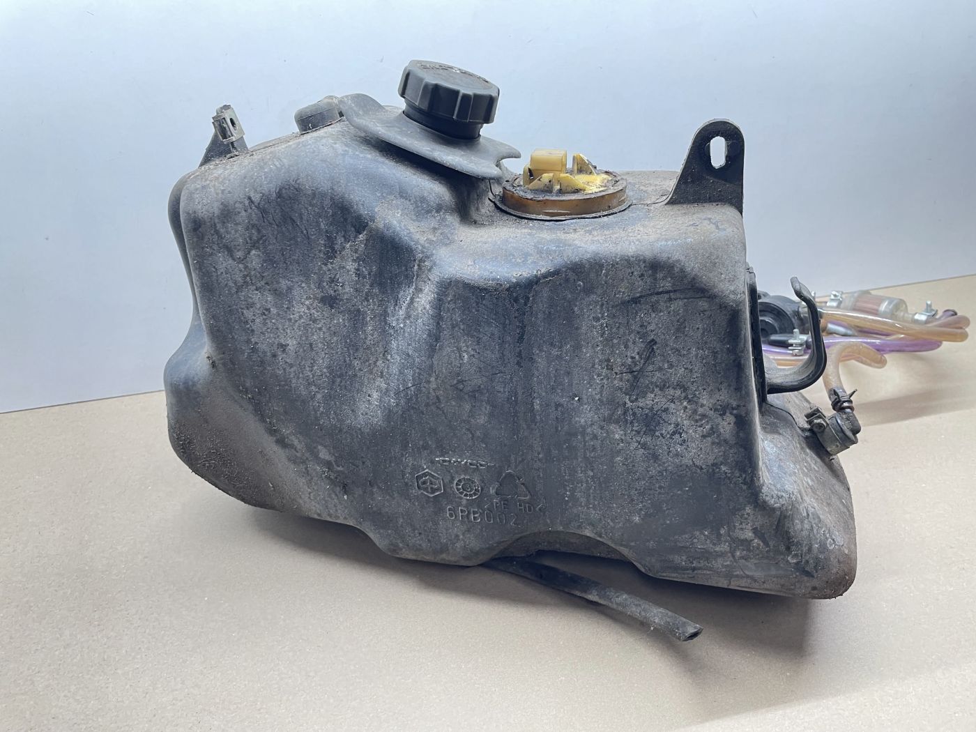 Piaggio Beverly 125 - Benzintank Kraftstofftank petrol tank Tankgeber (110)