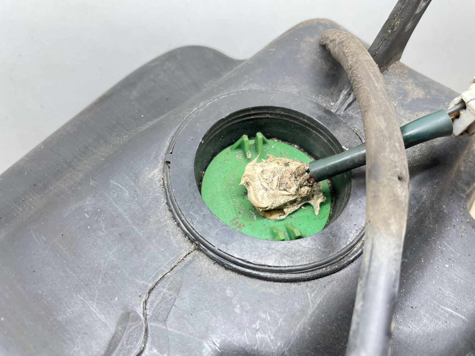 Piaggio X9 250 - Benzintank Kraftstofftank petrol tank Tankgeber (75)