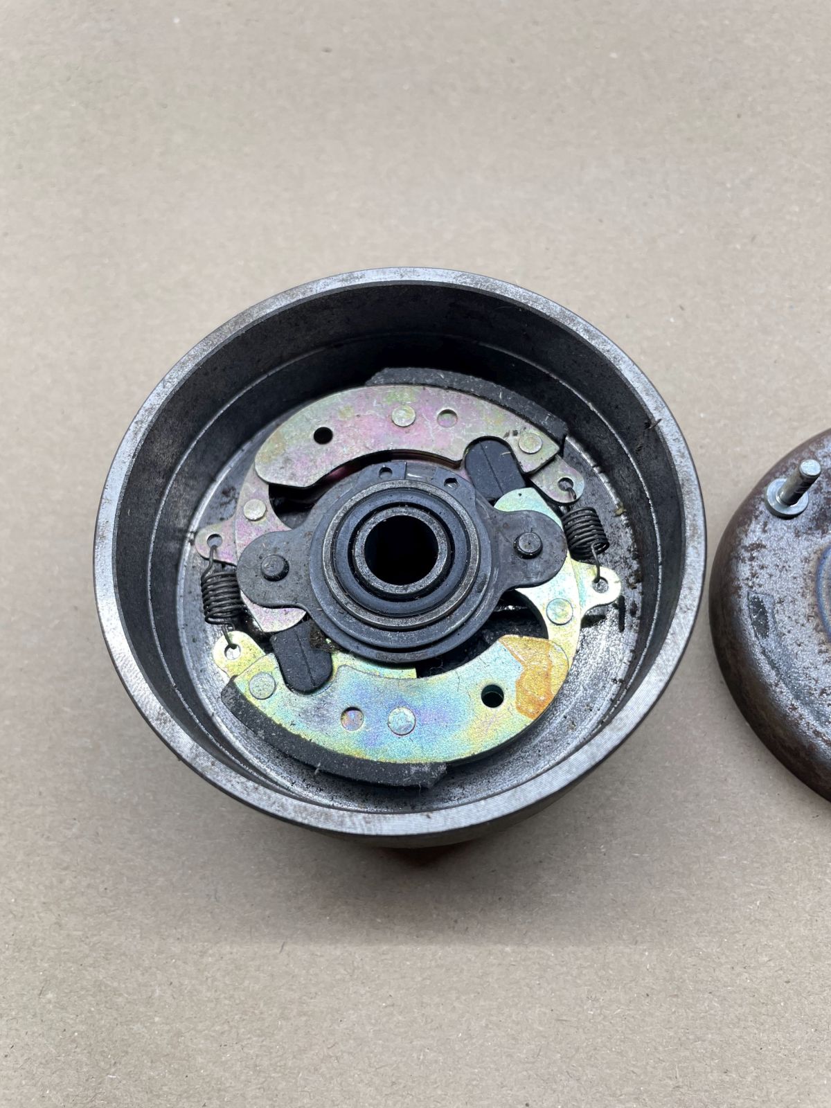 Piaggio Ciao Si Bravo Mofa - Kupplung Glocke Grundplatte Schleuderbacken NEU (W7)