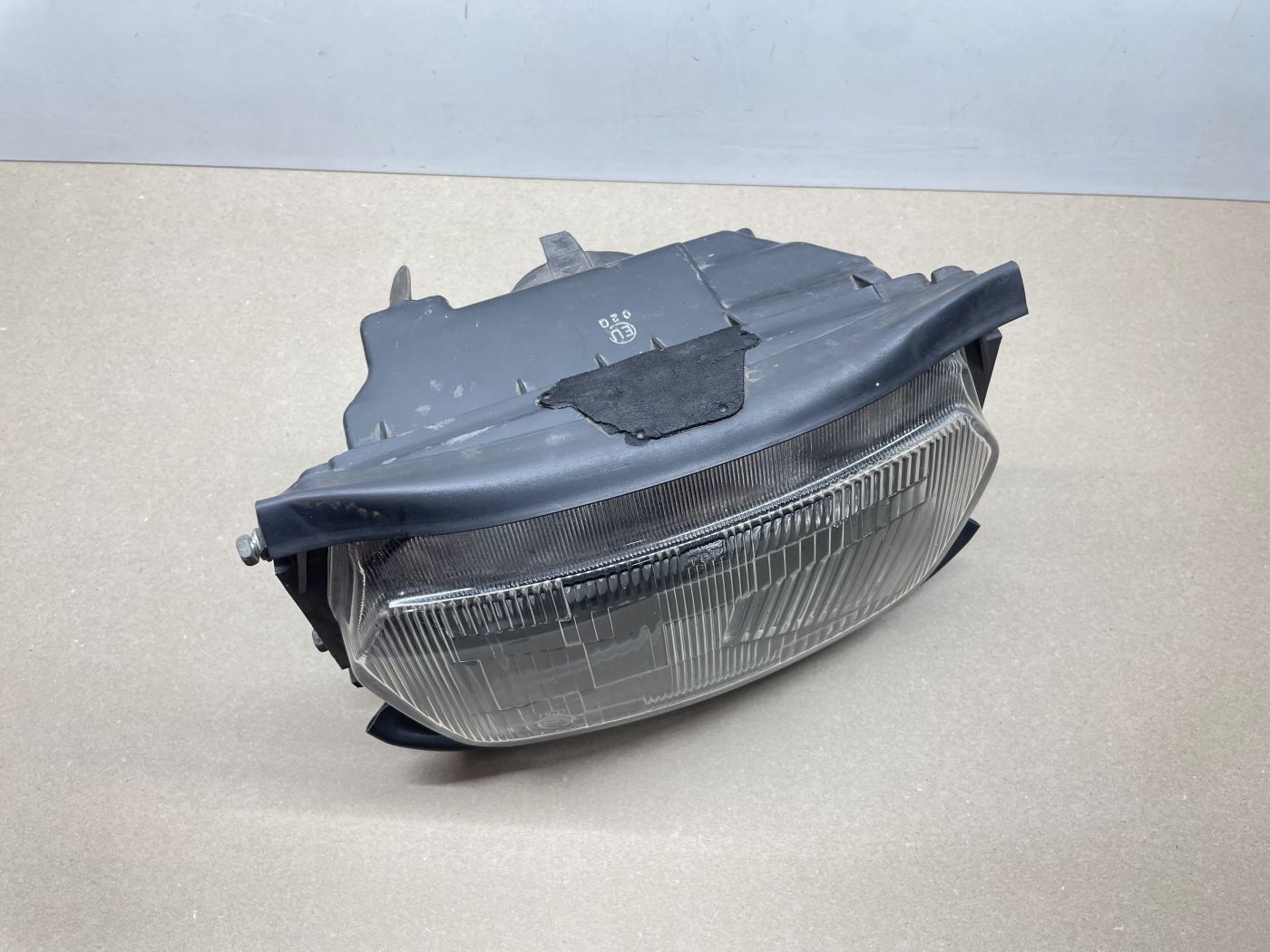 Suzuki GSX 600 F - Scheinwerfer Koito Licht Lampe vorne headlight (118-1)