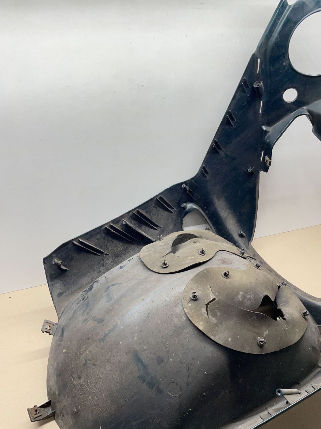 Aprilia Leonardo 125 - Front Verkleidung vorne Abdeckung fairing (109-1)
