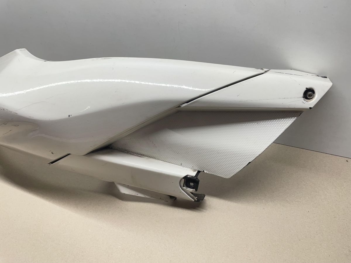 Aprilia SR50 R - Seitenteil rechts Verkleidung Abdeckung Backe fairing (93)