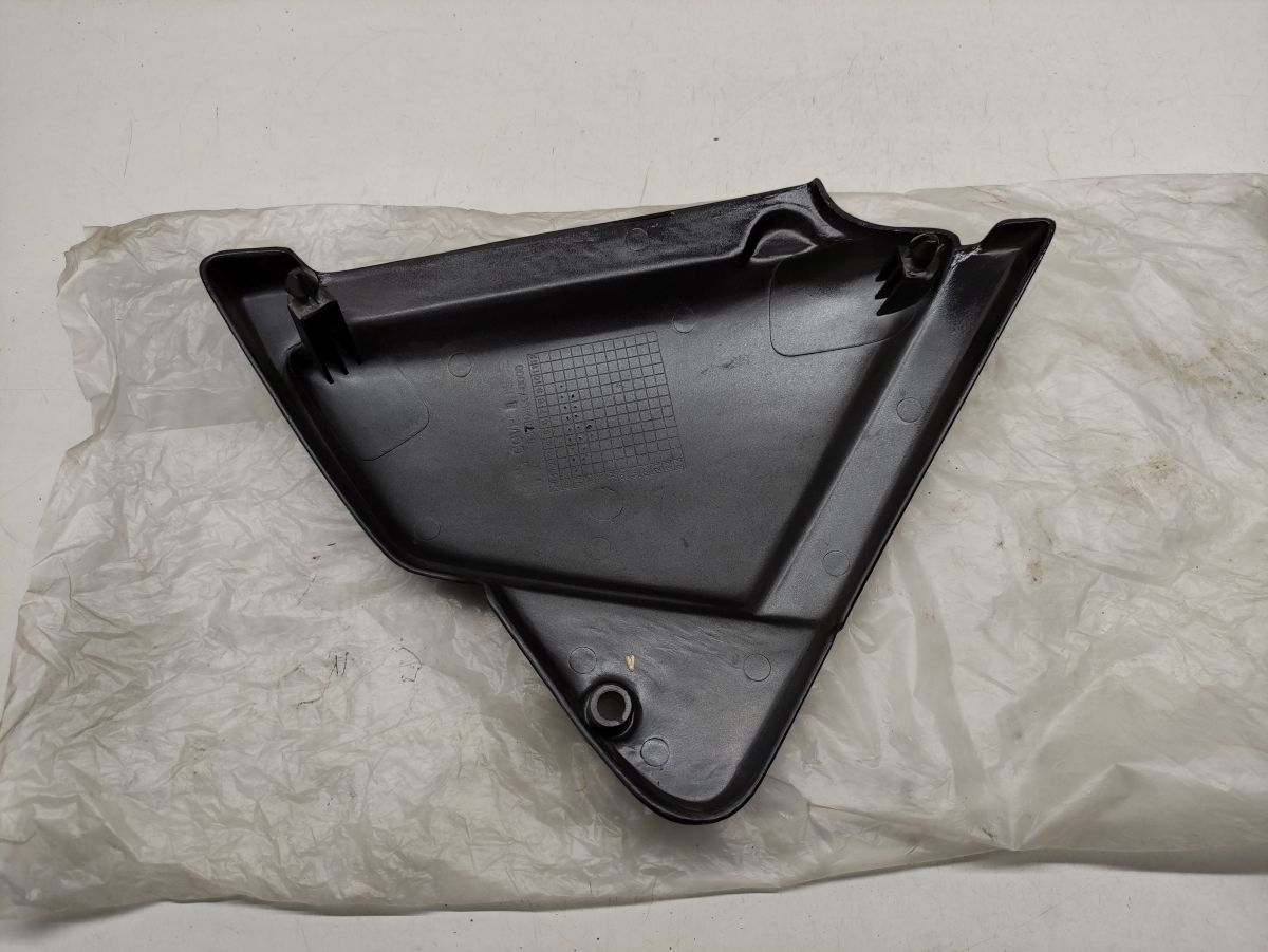 Daelim VC 125 Advance Custom Seitendeckel wie NEU Seitenteil Verkleidung (38-7)